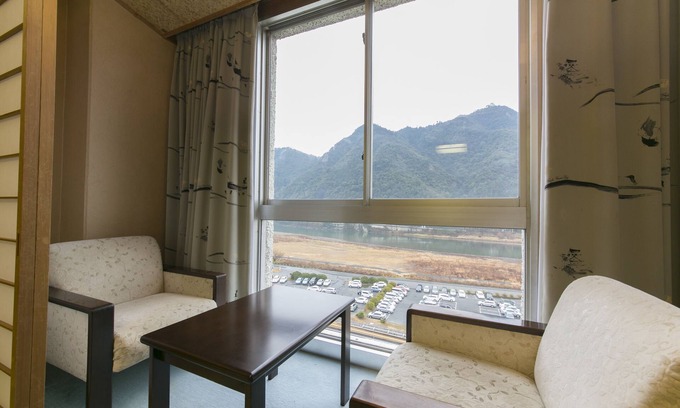 Gifu Hotel | Experience Gifu Grand Hotel with Spa and Dining Options