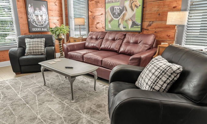 College Station Apartment | Cozy Aviary: Steps from A&M with Pet-Friendly Comfort