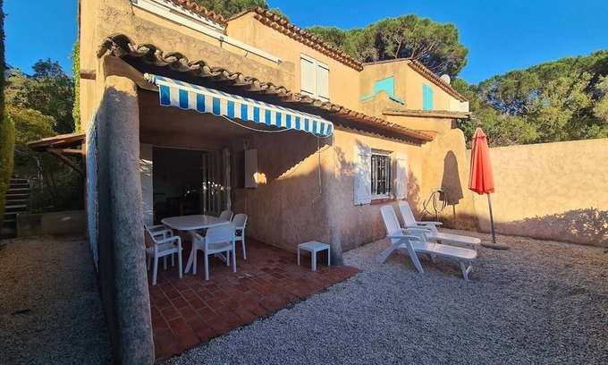 La Croix-Valmer Apartment | Gigaro Hotel: Ocean View with Beach Access & Family Amenities