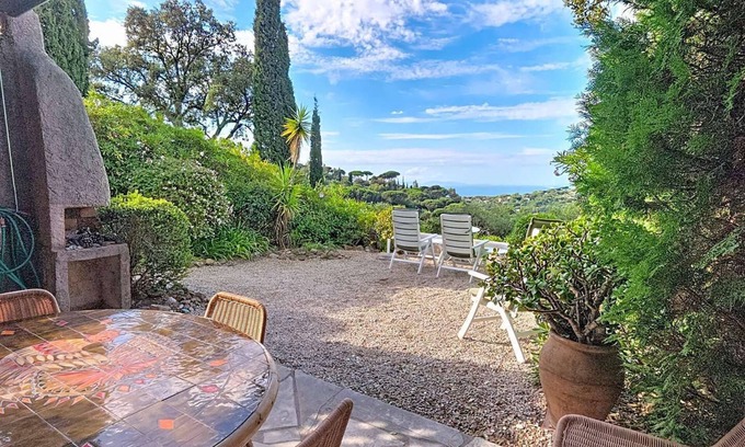 La Croix-Valmer House | Gigaro - Semi-Detached House with Ocean View & Pool