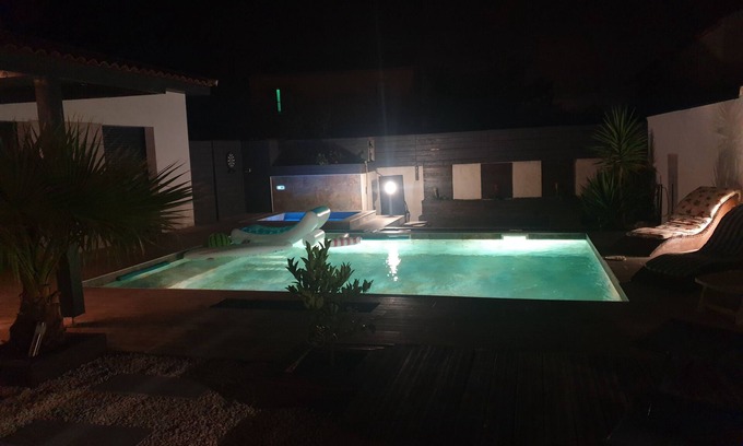 Gigean Villa | Gigean Villa: Modern Retreat with Pool & Ocean Views