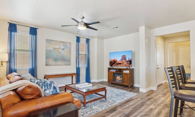 Power Ranch House | Discover Gilbert's Hidden Gem with Spa and Pickleball