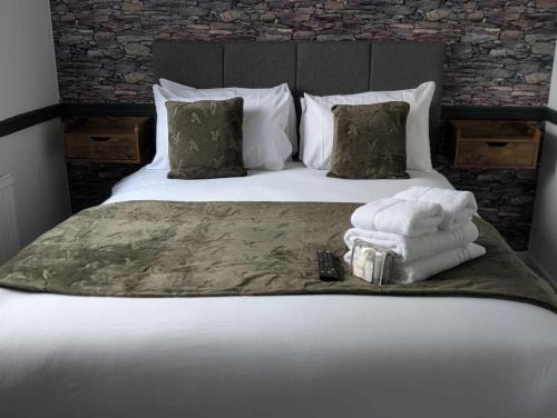 Levens Hotel | Gilpin Bridge Inn: Pet-Friendly Retreat with Breakfast Included