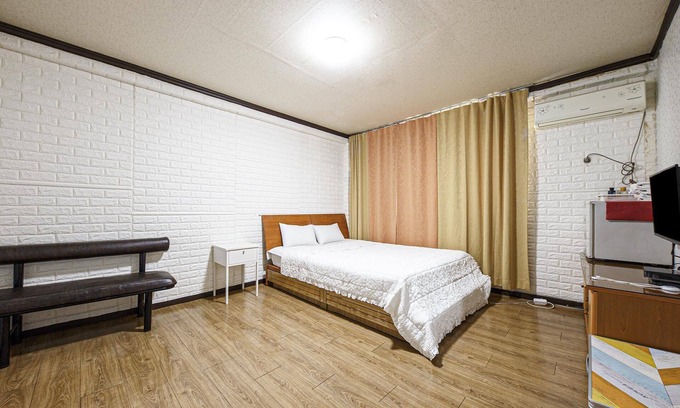 Gimcheon Hotel | Discover Eco-Friendly Comfort at Gimcheon Geukdong Hotel