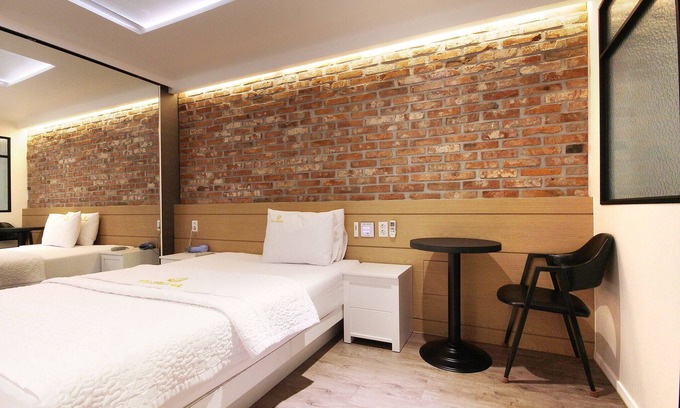 Gimcheon Hotel | Eco-Friendly Comfort at Gimcheon YS Self Check-in Motel