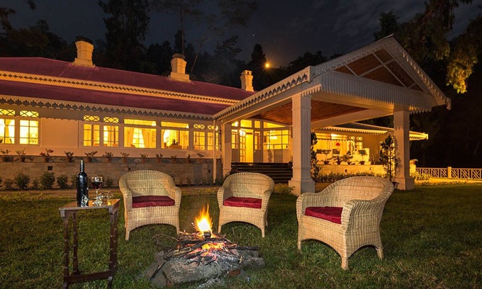 Ging Tea Garden Hotel | Ging Tea House: 5-Star Retreat with Pool and Family Amenities