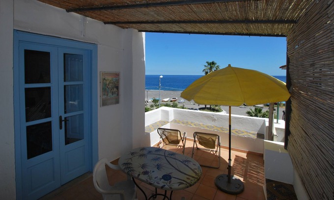 Canneto Apartment | Ginger Canneto Lipari