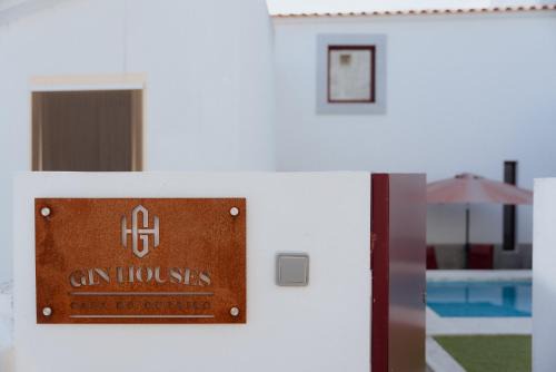 Reveladas Villa | Relax at GinHouses Casa do Outeiro with Ocean View & Pool
