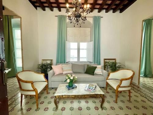 El Puerto de Santa Maria House | Experience GINVA - Casa palacio La Templanza, Rated 10/10