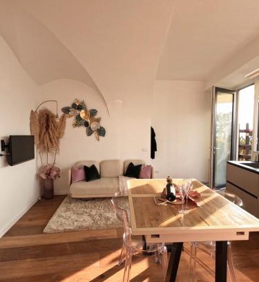 Sale Marasino Apartment | Exceptional Gioiello sul lago d'Iseo - Rated 9.6/10