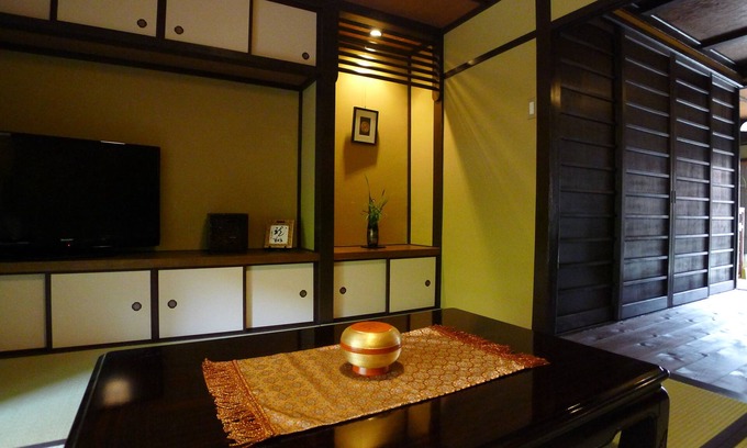 Rokurocho House | Unforgettable Gion Kyuraku: Family-Friendly Stay with Free WiFi