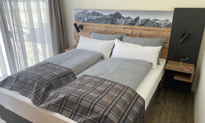 Tannheim Apartment | Gipfelglück: Perfect Family Retreat in Tannheim
