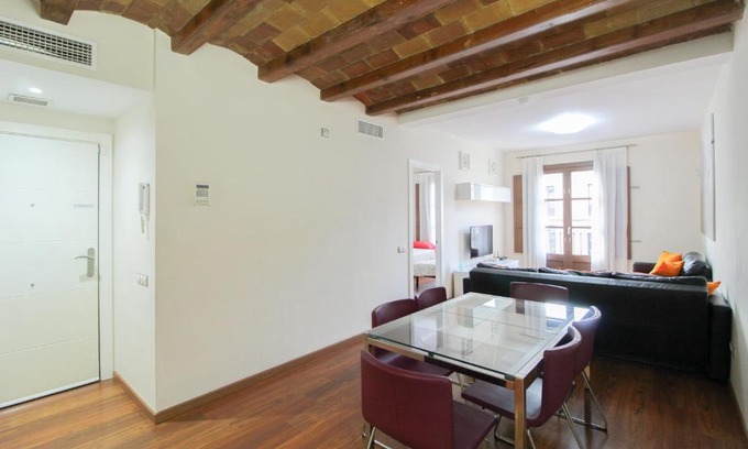 Dreta de l'Eixample Apartment | Exceptional Girona 108 - Family-Friendly Stay Rated 9.5