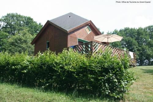 Jouillat Ski Chalet | Gitalo: Family & Pet-Friendly Retreat Awaits You!