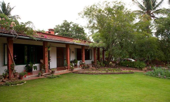 Mysore House | Highly Rated Gitanjali Homestay with Family-Friendly Dining