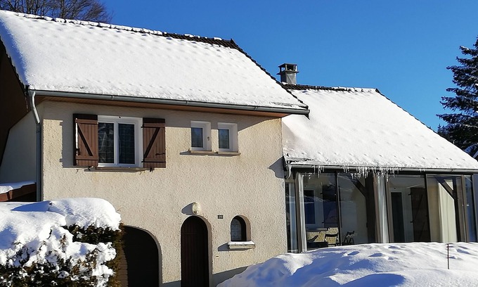 Premanon House | Gite à la Montagne Dans le Haut Jura