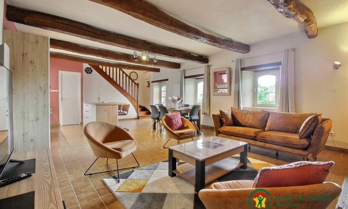 Larmor-Baden House | Relax at Gite 1 - Larmor Baden with Pool & Family Amenities