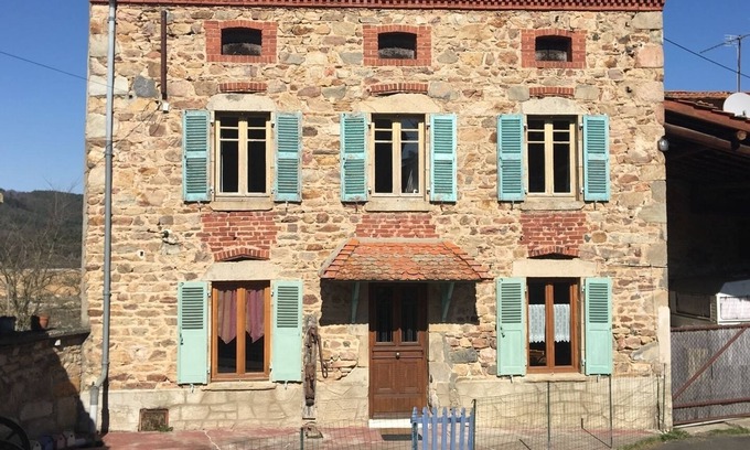 Saint-Jean-Saint-Gervais House | Beautiful Gîte with Enclosed Grounds & Scenic Walks