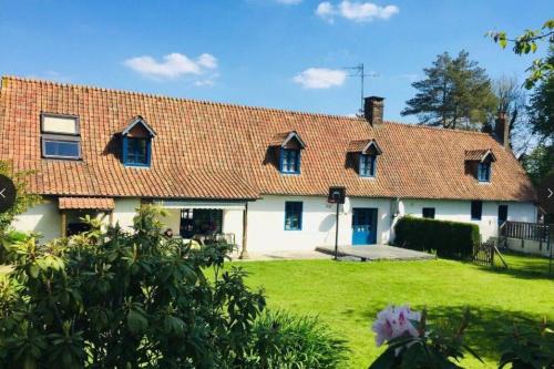 Vieil-Moutier House | Relaxing Gite 14p with Hot Tub and River Views