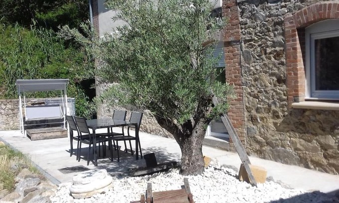 Saint-Vallier House | Tranquil Gite for 4 with Family-Friendly Amenities