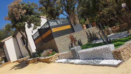 Mornas House | Experience Serenity at gite A L' ÉVIDENCE - Rated 9.6/10