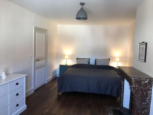 Vignory House | Family-Friendly Retreat at Gite André De Vignory