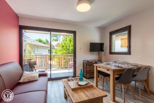 Verthier House | Explore Gite Annecy 101 - Au royaume des Castors