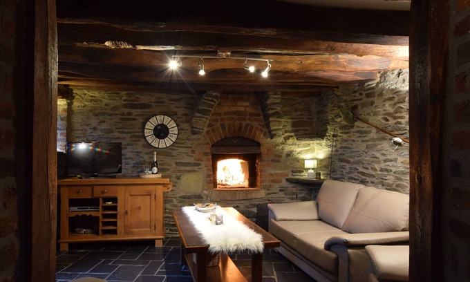 Tavigny Cottage | Tranquil Gite in the Heart of Nature, Pet Friendly Retreat