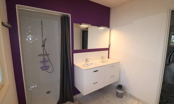 Rigny-Usse House | Cozy Gîte Next to the Scenic Loire Bike Trail