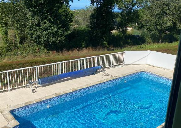 Champeaux Apartment | Relaxing Gite aux grès des vents with Pool & Family Amenities
