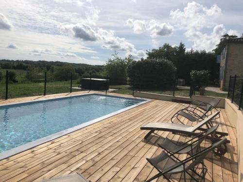 Baleyssagues House | Gite Bacchus: Family-Friendly Retreat with Pool & Spa