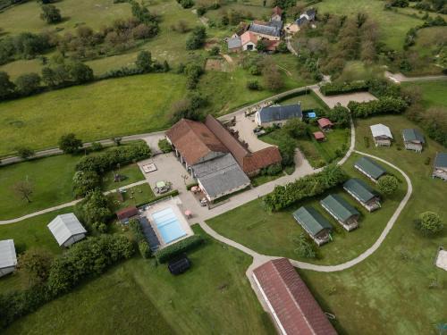 Jayac House | Gîte Bellevue: Family-Friendly Retreat with Pool and Pets Welcome