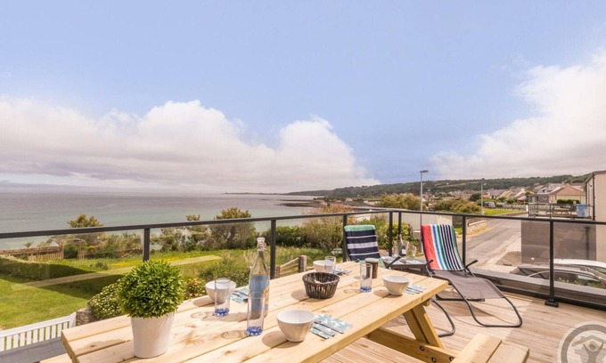 Bretteville Cottage | Gite Bretteville: Family-Friendly Getaway with Spa & Kitchen