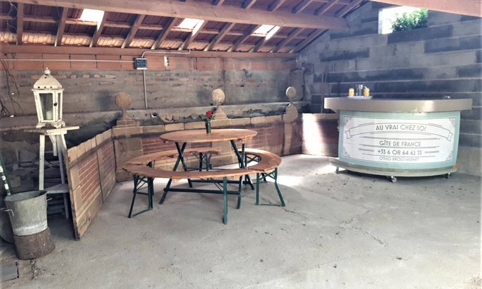 Brout-Vernet Cottage | Cozy Gite Broût-Vernet: Family-Friendly Retreat with Spa