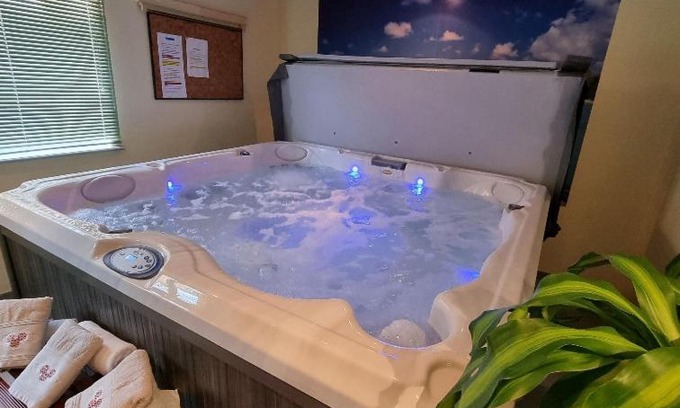 Ventron Apartment | Relaxing Gite Bruyère with Spa & Hot Tub Near the Buis