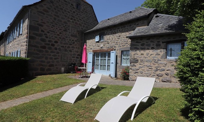 Cezens Cottage | Cozy Gite Cézens: Ideal for Families & Pet Lovers