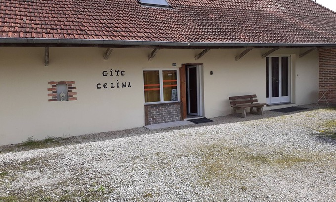 Montjay House | Ocean View Retreat at Gite "CELINA" - Rated 9.8/10