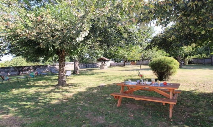 Champagnac Cottage | Gite Champagnac: Cozy Retreat for Families and Pets