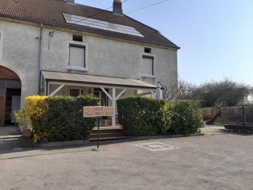 Velesmes-Echevanne Apartment | Kid-Friendly Getaway at Gite Chez L'Oncle Jules, 9.1 Rated