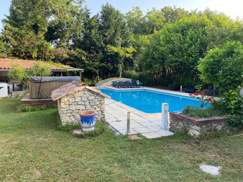 Puygiron House | Relax at GITE CLARIMOR: Oceanfront Retreat with Spa