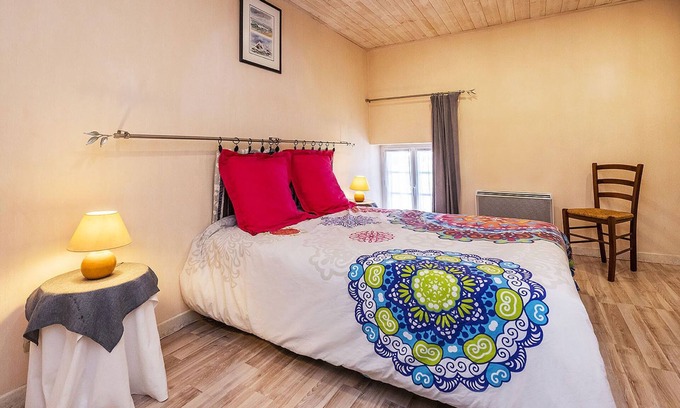 Germond-Rouvre House | Charming Gite Near Marais Poitevin with Pool & Kitchen