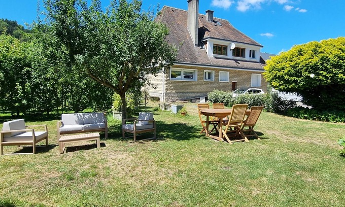 Honfleur House | Charming Gite de Charme Centre: Oceanfront & Pet Friendly