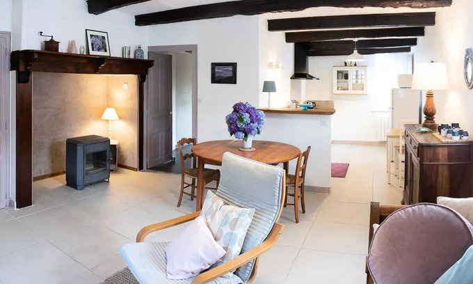Gimel-les-Cascades House | Cozy Gîte de France: A Relaxing Retreat for 2 Guests