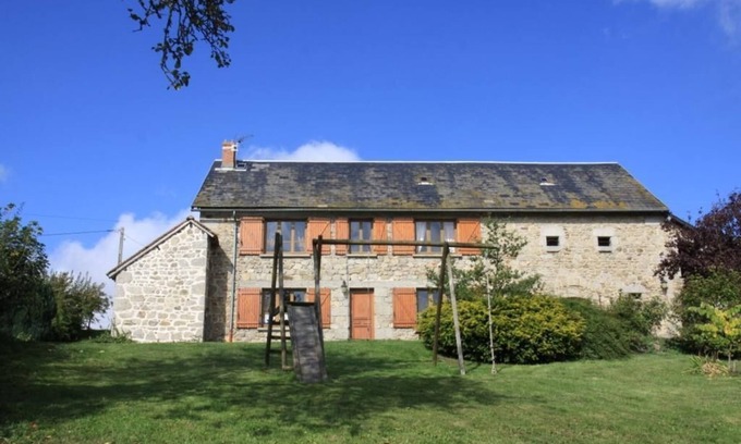 Dontreix House | Tranquil Gite de France 3 Ears by the Pond with Pool