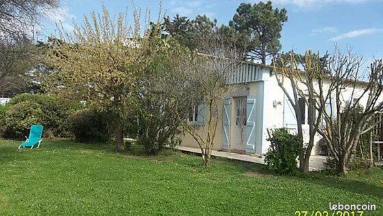 Saint-Cyprien Apartment | Cozy Gite de France with Oceanfront Views for Families