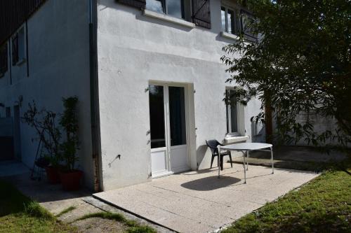 Eclaires Apartment | Family-Friendly Retreat at Gite de Grigny 2 - Rated 8.6/10
