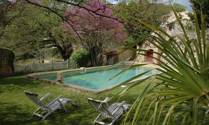 Cadenet House | Gite de l'Orangerie: Ideal Retreat with Pool Near Lourmarin