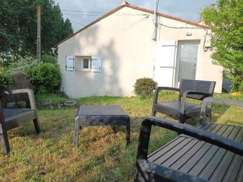 Oree d'Anjou House | Family-Friendly Gite de la Basse Pierre near Ancenis
