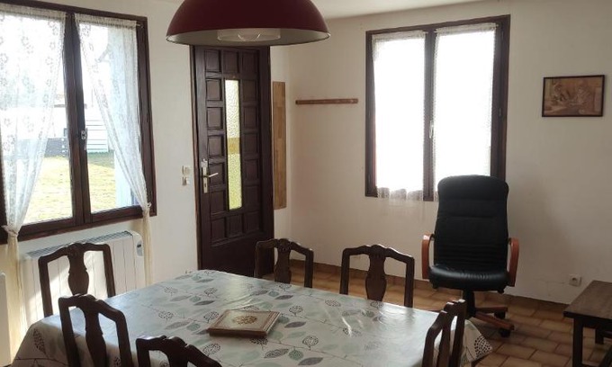 Montamise House | Pet-Friendly Gite de la Croix Blanche: Guest Rated 8.5/10
