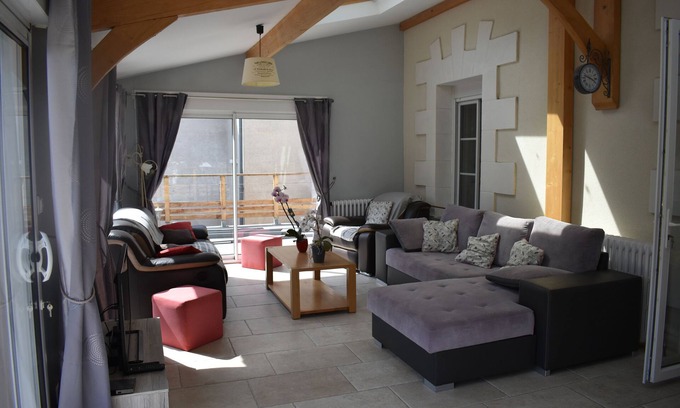 Nouans-les-Fontaines House | Family-Friendly Gite DE LA Roche Near Beauval Zoo & Pool